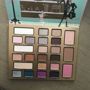 Too Faced Christmas in New York Palette